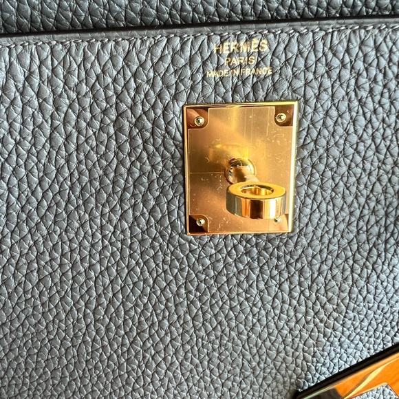 Authentic 28 cm Hermes KELLY Bag ETAIN Grey Togo Leather New in Box - Picture 10 of 10